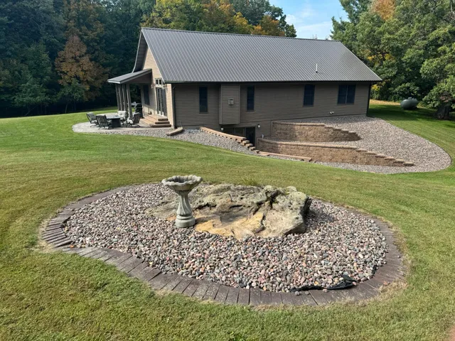 $750,000 | 1449 3 1/2 Avenue, Dallas, WI 54733