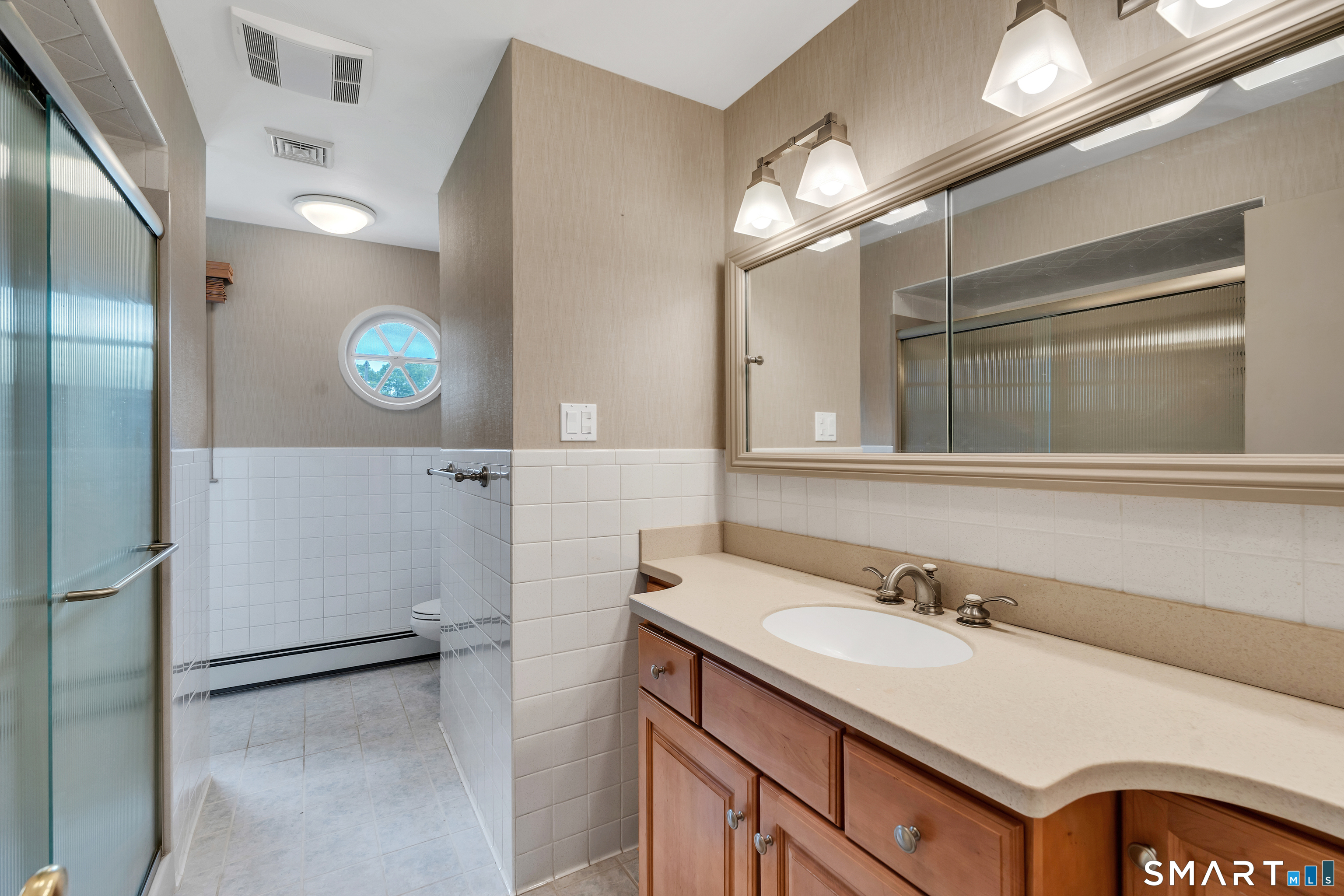 688 Raymond Hill Road Montville, CT 06370 - Photo 15 of 40