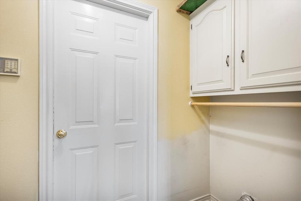 2824 Crestview Avenue Tyler, TX 75701 - Photo 19 of 39 a view of front door