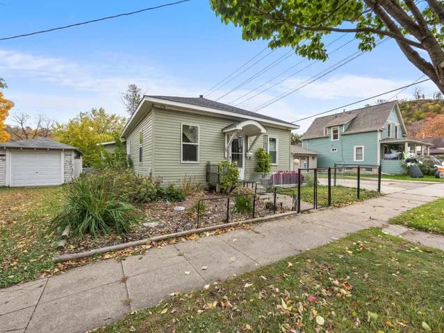 $159,900 | 613 Potter Street, Red Wing, MN 55066