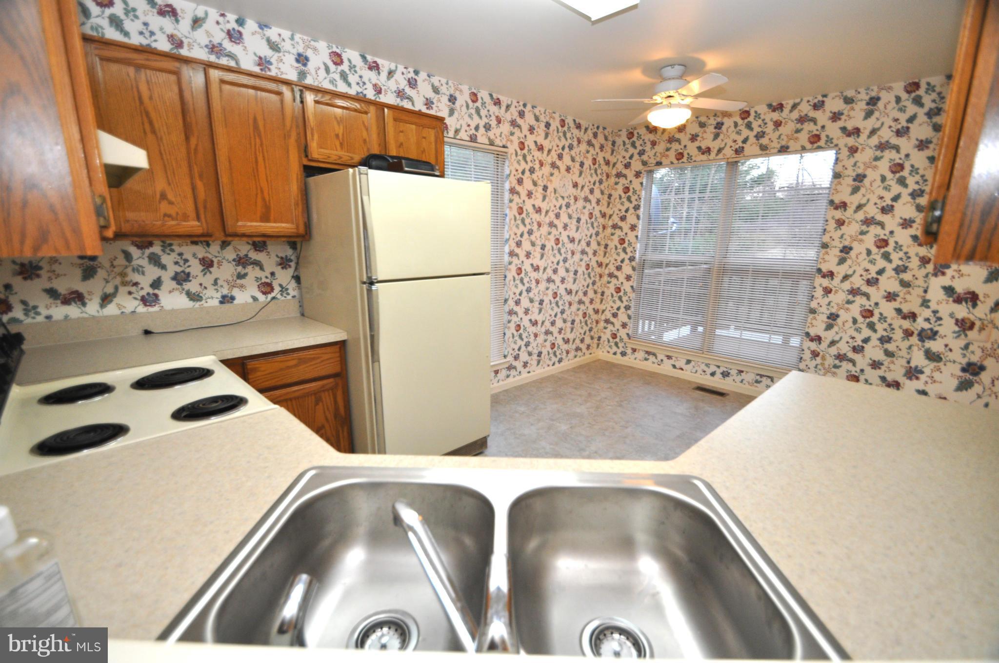213 Gentlebrook Road Owings Mills, MD 21117 - Photo 12 of 29 Kitchen
