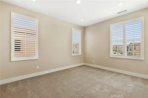 $6,200 | 131 Halworth, Irvine, CA 92618
