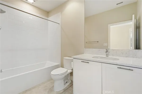 $6,200 | 131 Halworth, Irvine, CA 92618