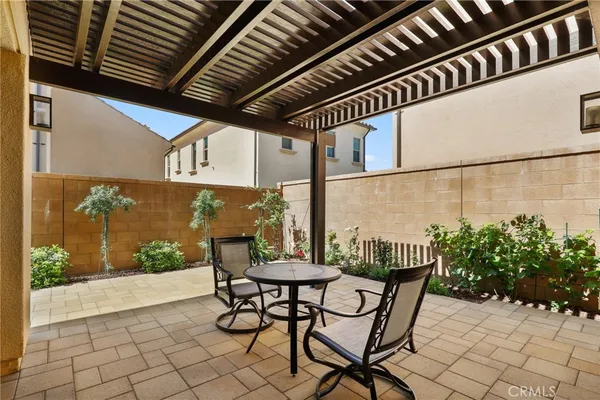 $6,200 | 131 Halworth, Irvine, CA 92618