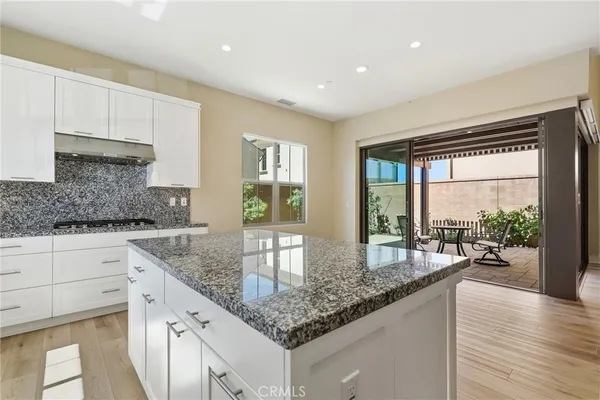 $6,200 | 131 Halworth, Irvine, CA 92618
