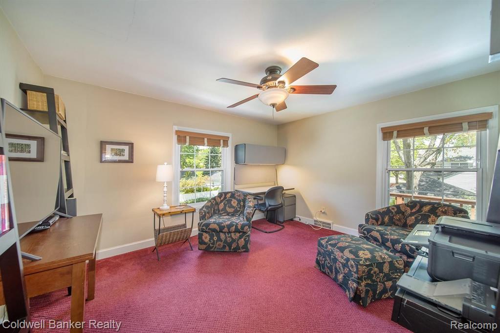 1760 Broadstone Road Grosse Pointe Woods, MI 48236 - Photo 19 of 29