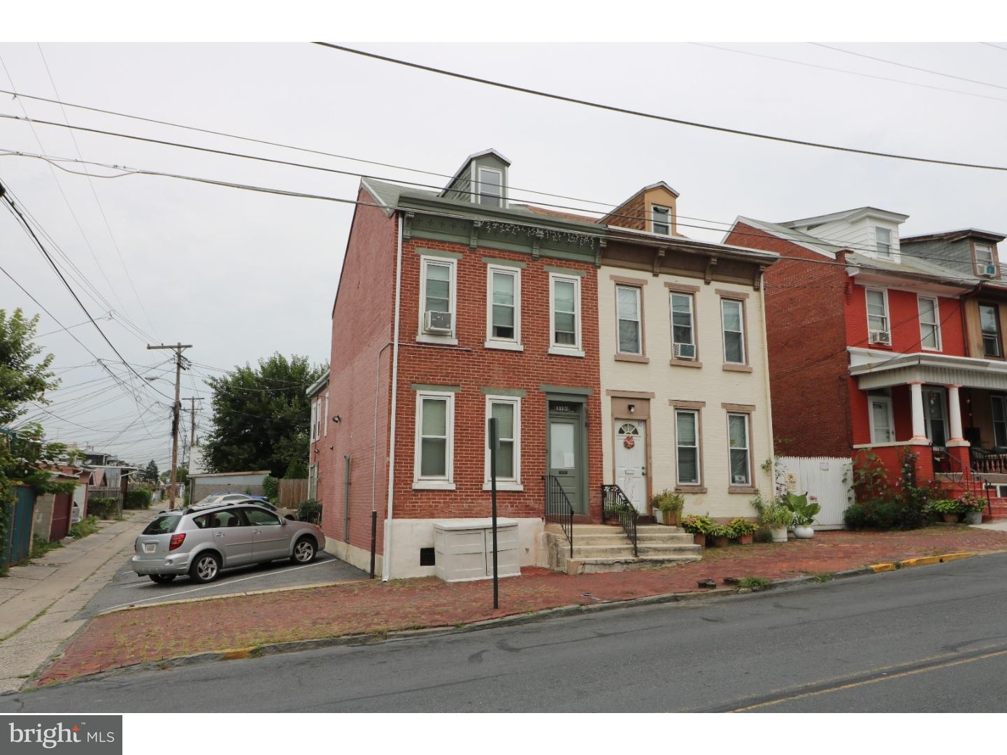 1113 Spring Street Reading, PA 19604 - Photo 2 of 7