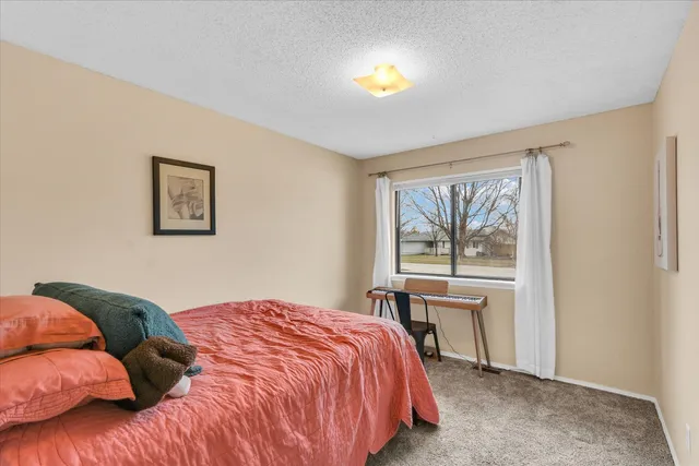 $227,500 | 608 Pomona Drive, Champaign, IL 61822