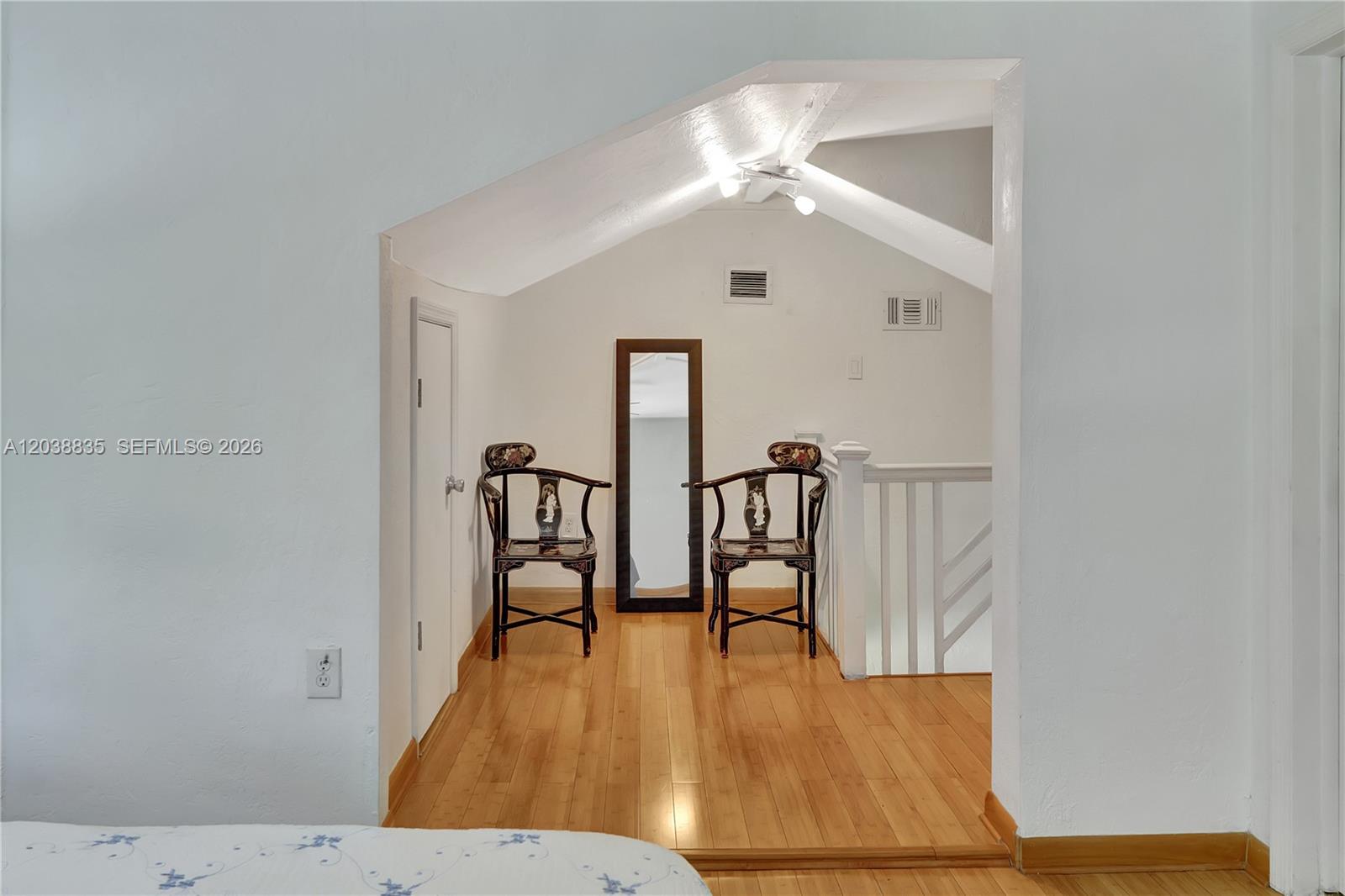 3375 Southwest 29th Terrace Miami, FL 33133 - Photo 11 of 20