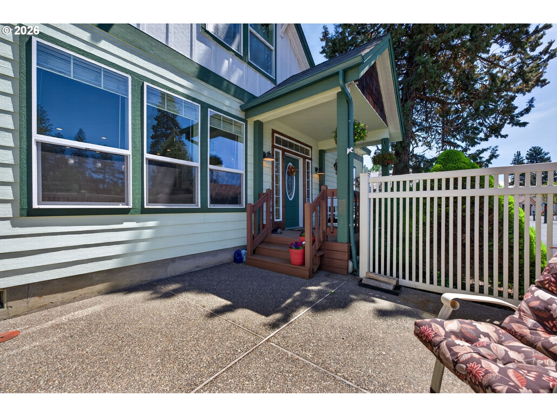 538 North Tam Rim Drive Sisters, OR 97759 - Photo 5 of 45 a view of a house with a porch