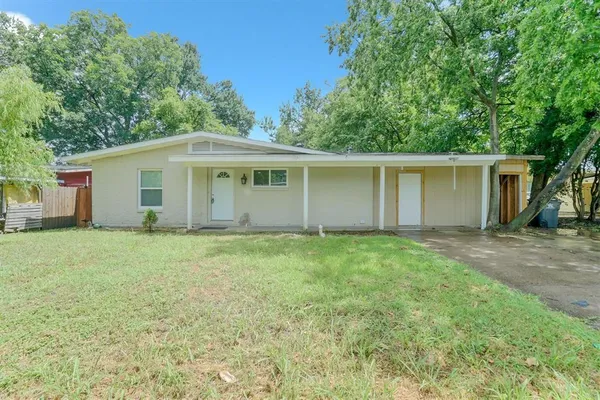 $245,000 | 2108 Skylark Drive, Arlington, TX 76010