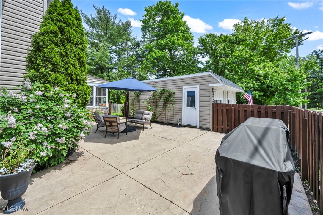 1167 Croyden Road Lyndhurst, OH 44124 - Photo 2 of 39