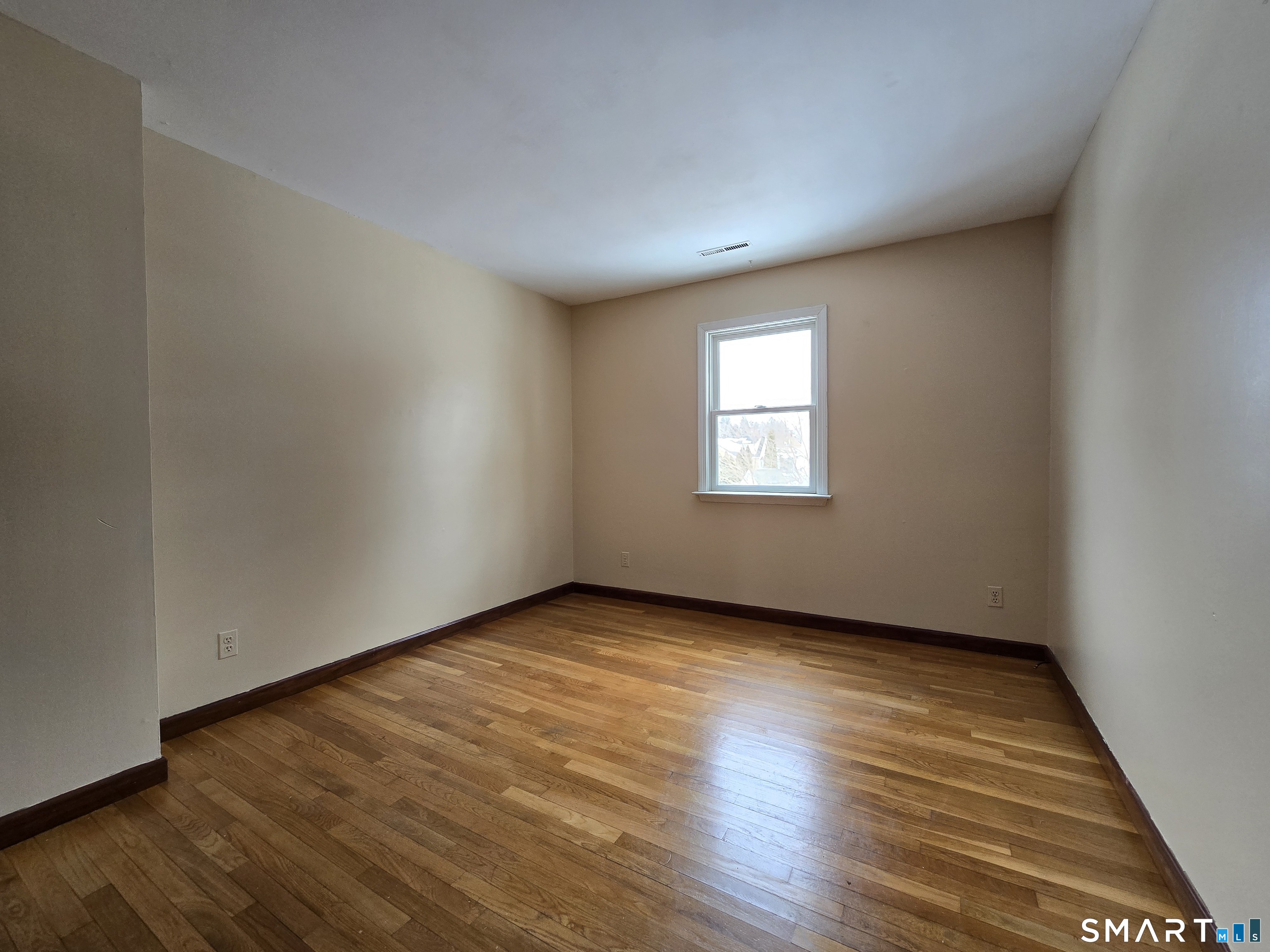 7 Bryson Avenue Seymour, CT 06483 - Photo 9 of 11