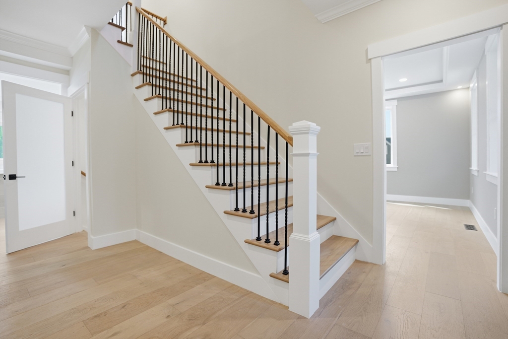 18 Magnolia Road Natick, MA 01760 - Photo 12 of 39