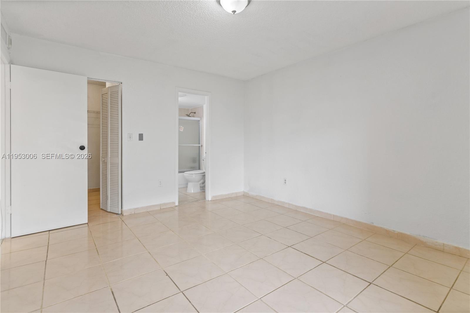 17500 Northwest 68th Avenue, Unit D1004 Hialeah, FL 33015 - Photo 26 of 40
