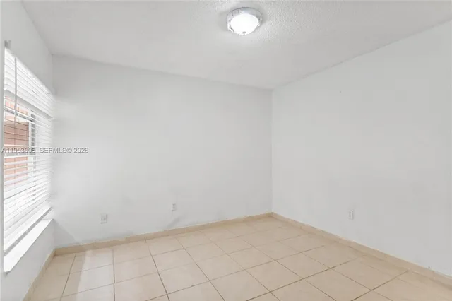 $2,750 | 17500 Northwest 68th Avenue, Unit D1004, Hialeah, FL 33015