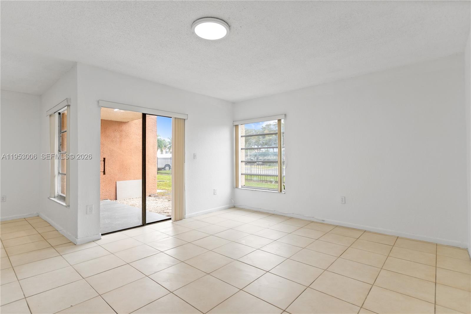 17500 Northwest 68th Avenue, Unit D1004 Hialeah, FL 33015 - Photo 10 of 40