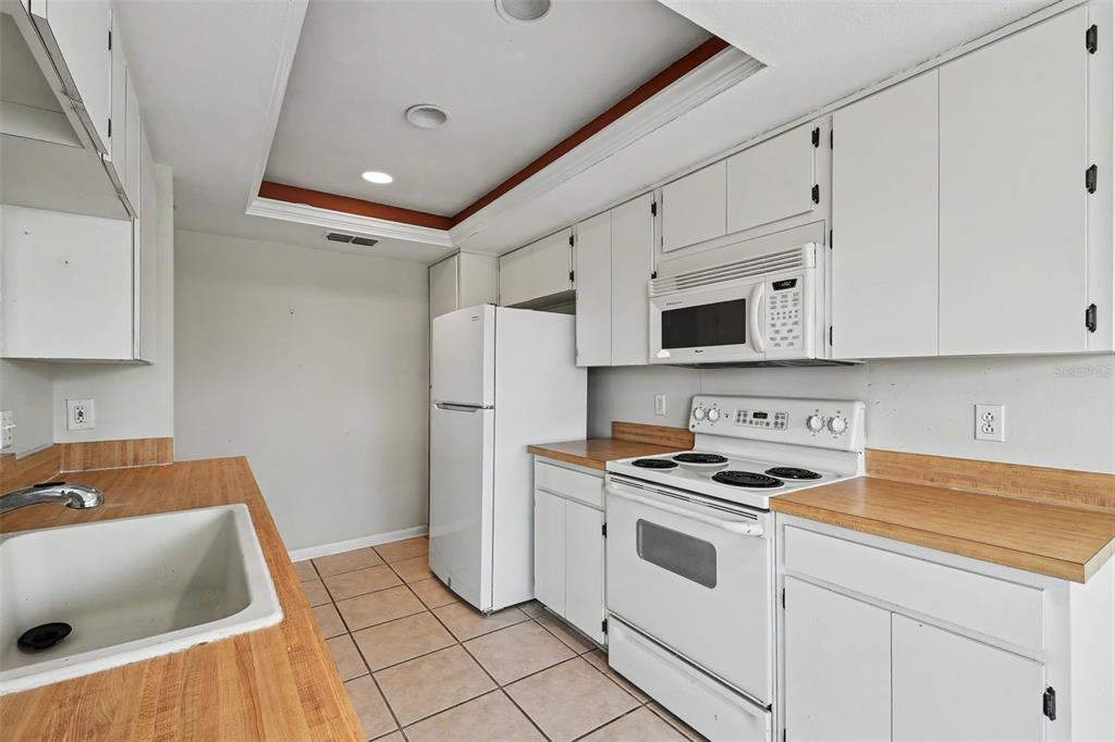 3723 Sarazen Drive New Port Richey, FL 34655 - Photo 16 of 65