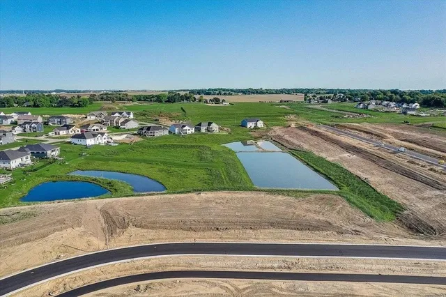 $121,900 | L445 Bear Tree, DeForest, WI 53532