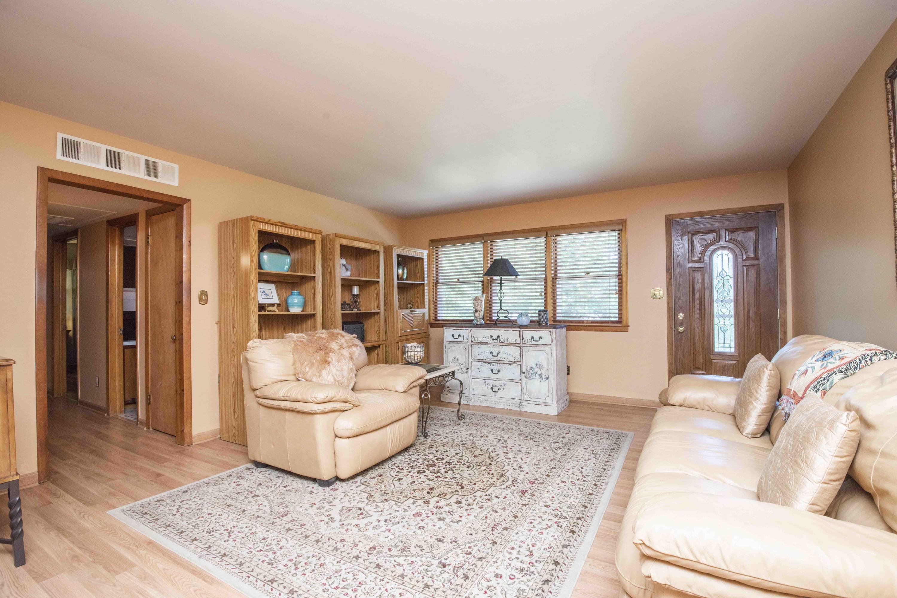 4441 Deerfield Road Knoxville, TN 37921 - Photo 20 of 40 family room_1