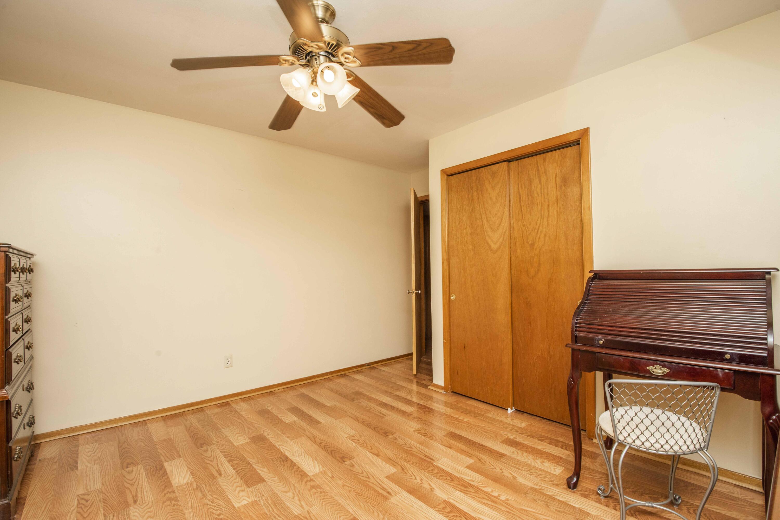 4441 Deerfield Road Knoxville, TN 37921 - Photo 31 of 40 third bed 1_1