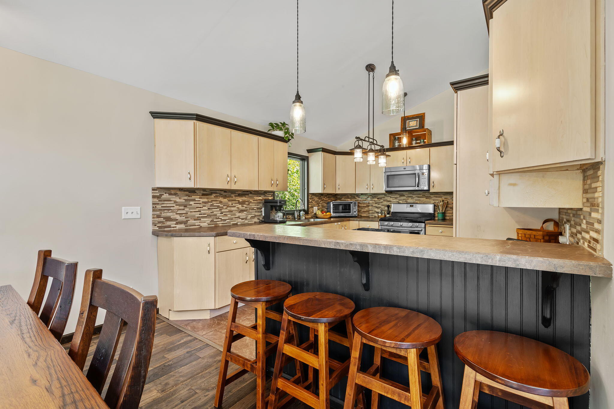 5592 East 1100th Street North Demotte, IN 46310 - Photo 16 of 77 2048x1365