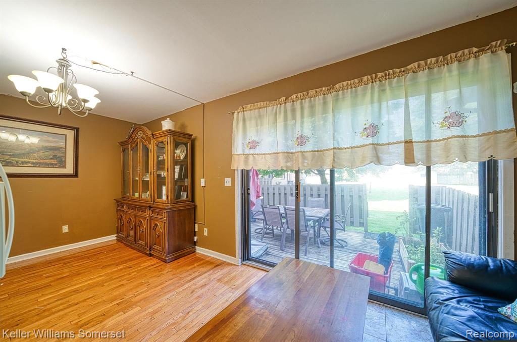 24035 Greenhill Road Warren, MI 48091 - Photo 14 of 26