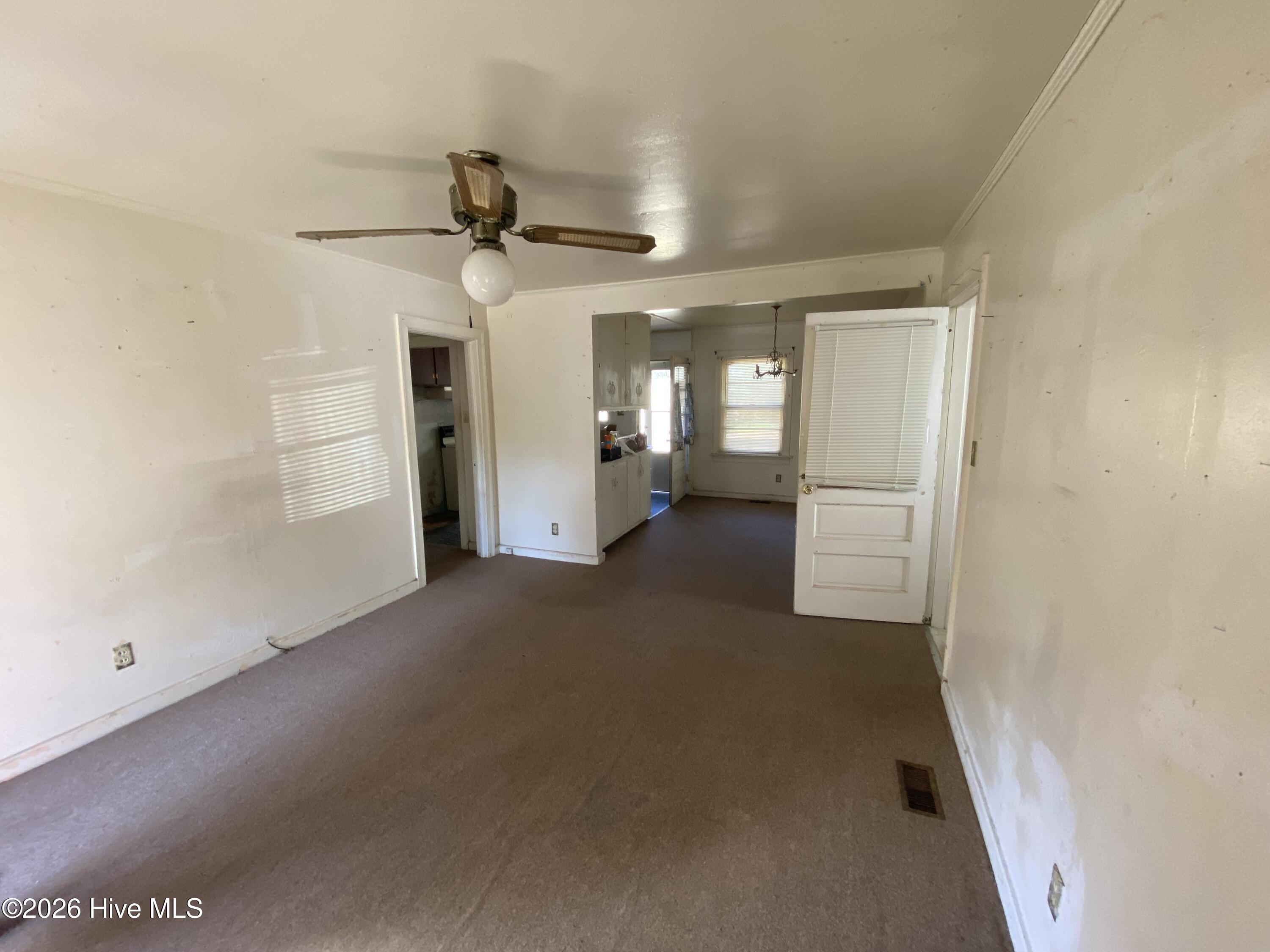 1007 West Washington Avenue Kinston, NC 28501 - Photo 14 of 20 IMG_9043