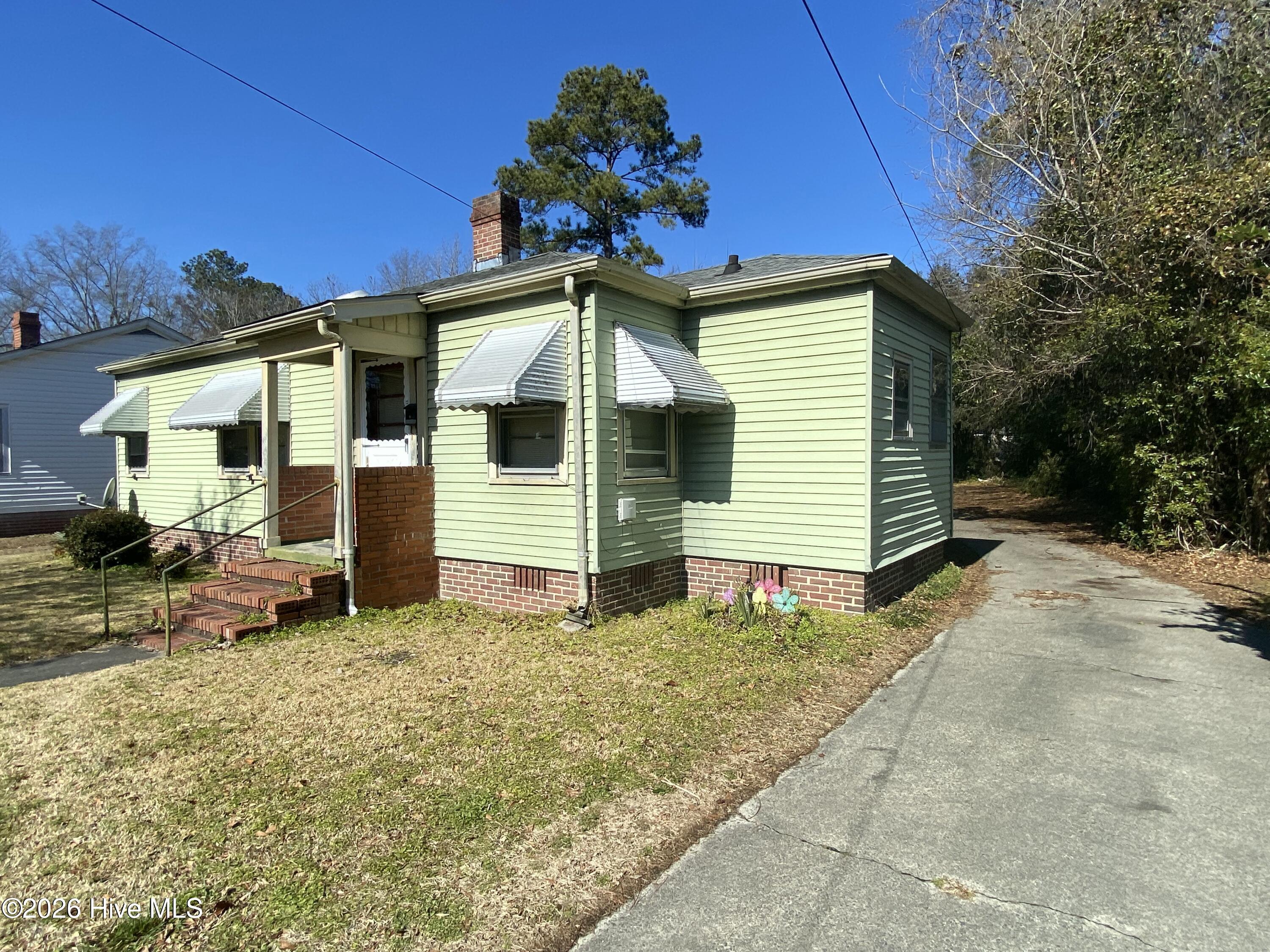 1007 West Washington Avenue Kinston, NC 28501 - Photo 2 of 6 IMG_8937