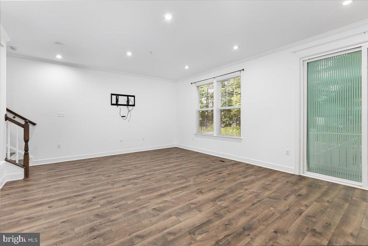 8375 Meadowood Drive Hanover, MD 21076 - Photo 17 of 37