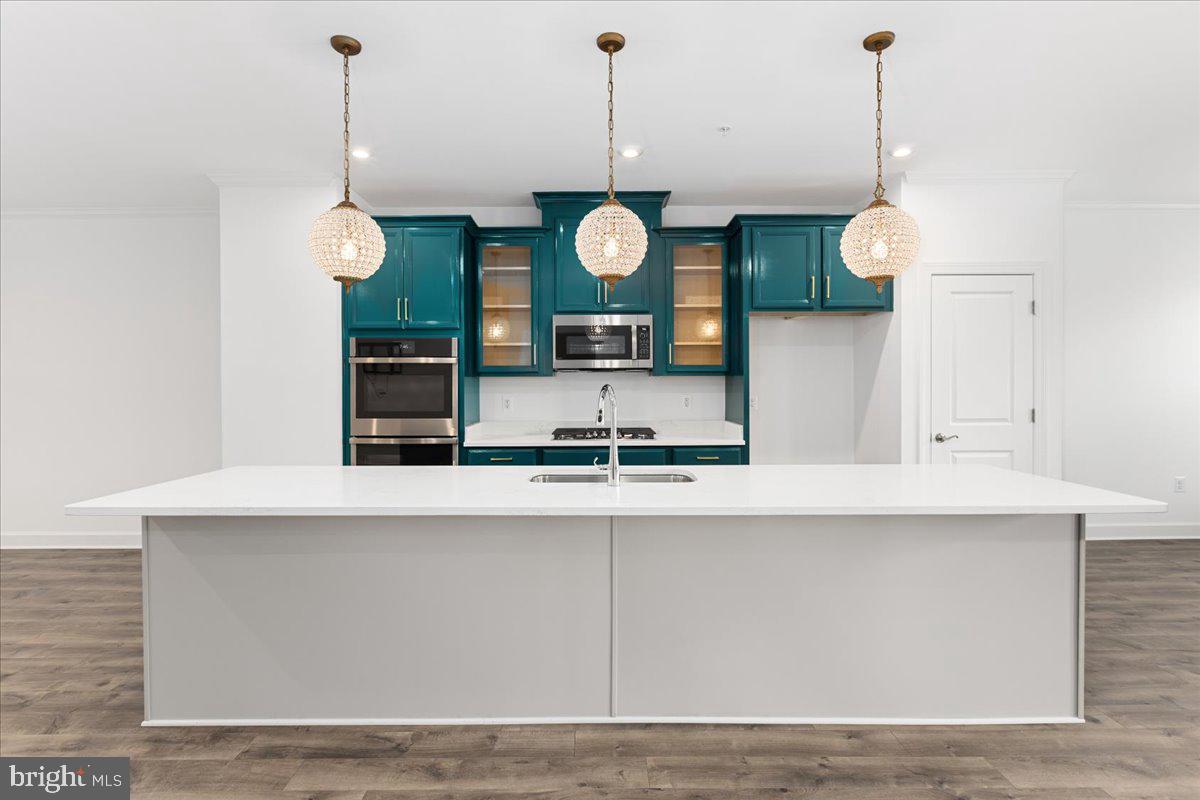 8375 Meadowood Drive Hanover, MD 21076 - Photo 3 of 37