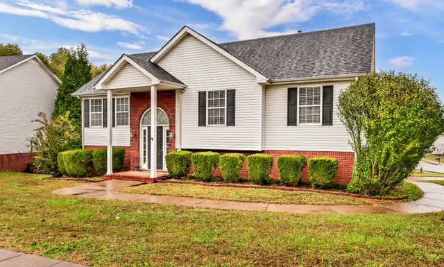 $1,795 | 2856 Sharpie Drive, Clarksville, TN 37040