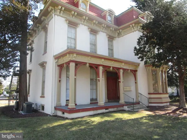 $1,200 | 5 South State Street, Dover, DE 19901