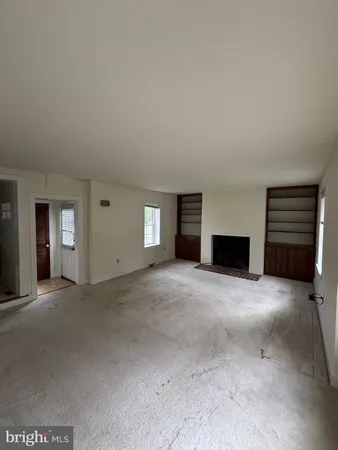 $1,200 | 5 South State Street, Dover, DE 19901