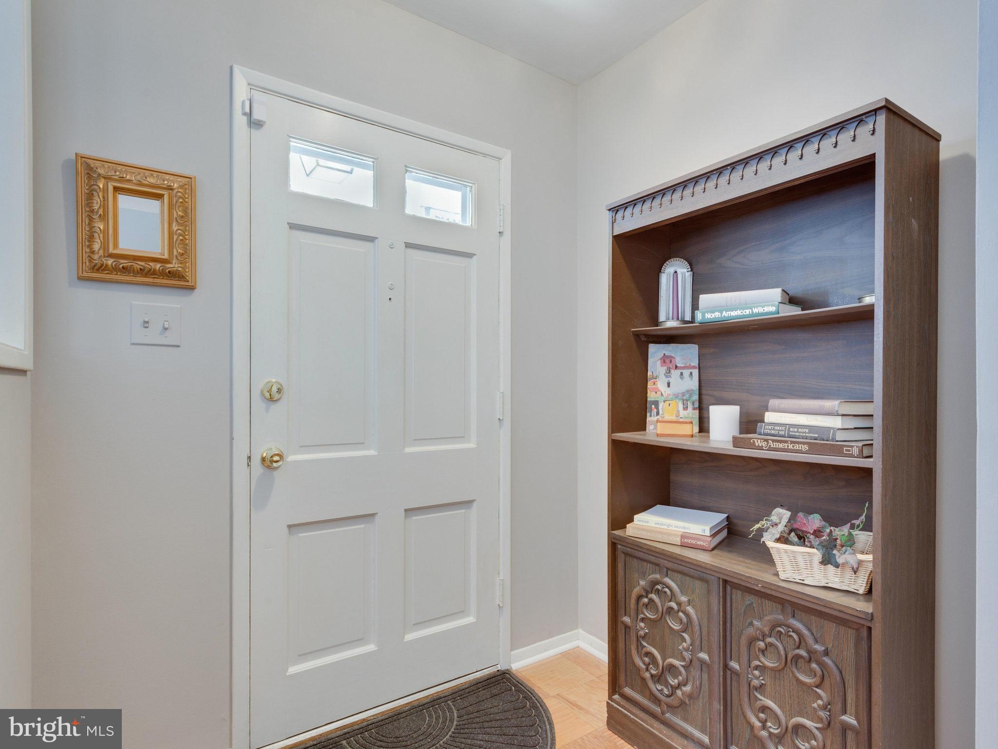5416 Gainesville Road Springfield, VA 22151 - Photo 2 of 28 Interior (General)