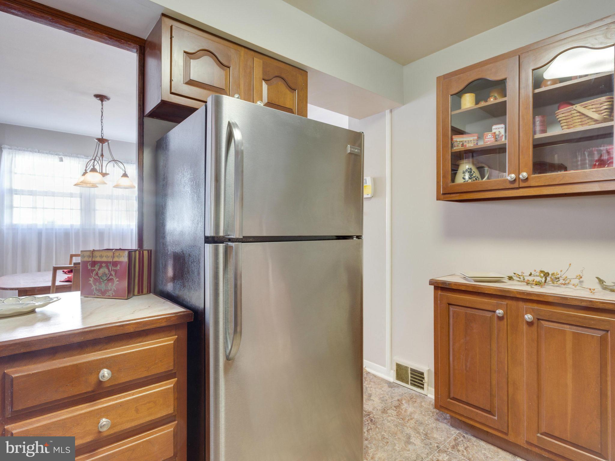 5416 Gainesville Road Springfield, VA 22151 - Photo 12 of 28 Kitchen