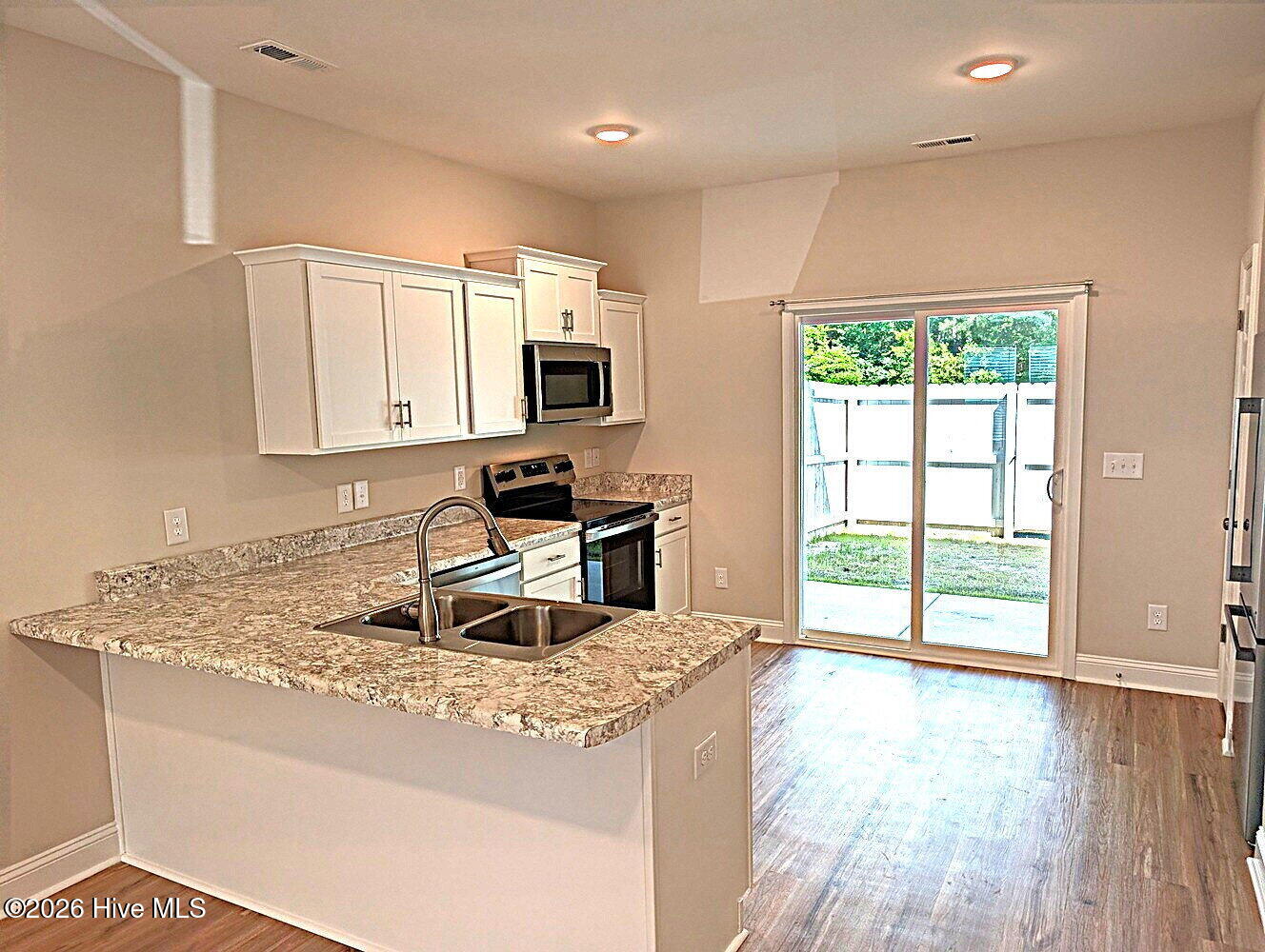 138 Loren Road Hubert, NC 28539 - Photo 4 of 16
