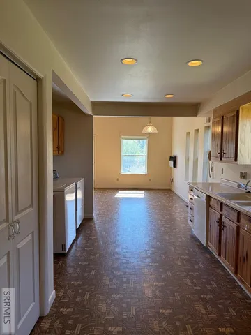 $299,999 | 4554 Highway 93, Mackay, ID 83251