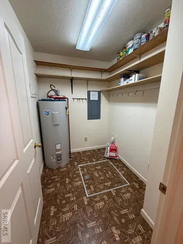 $299,999 | 4554 Highway 93, Mackay, ID 83251