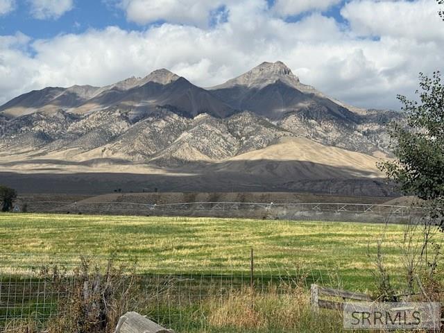 4554 Highway 93 Mackay, ID 83251 - Photo 8 of 45