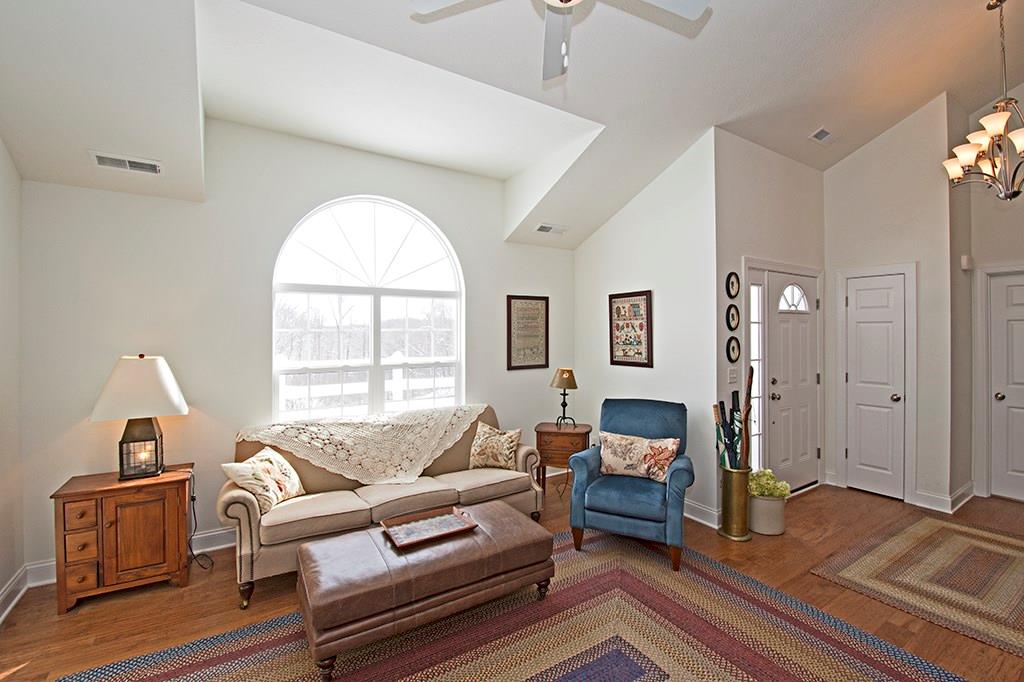 372 Saddlebrook Road Gibsonia, PA 15044 - Photo 6 of 22 Gallery Image 6