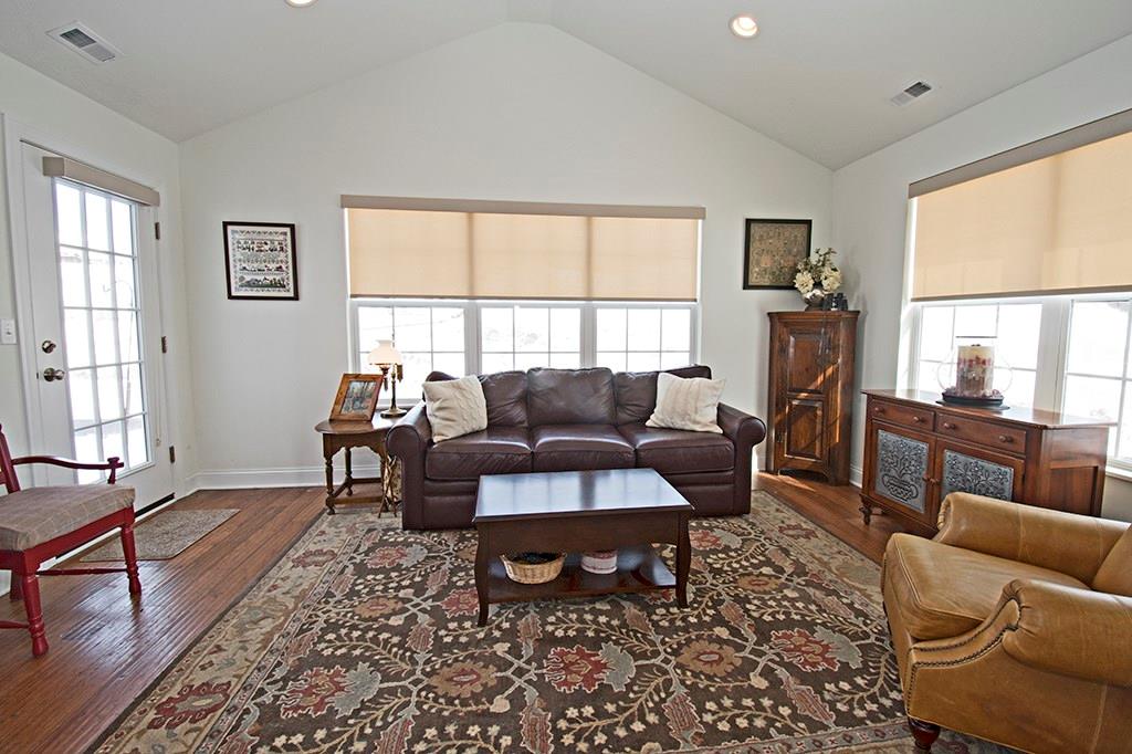 372 Saddlebrook Road Gibsonia, PA 15044 - Photo 8 of 22 Gallery Image 8