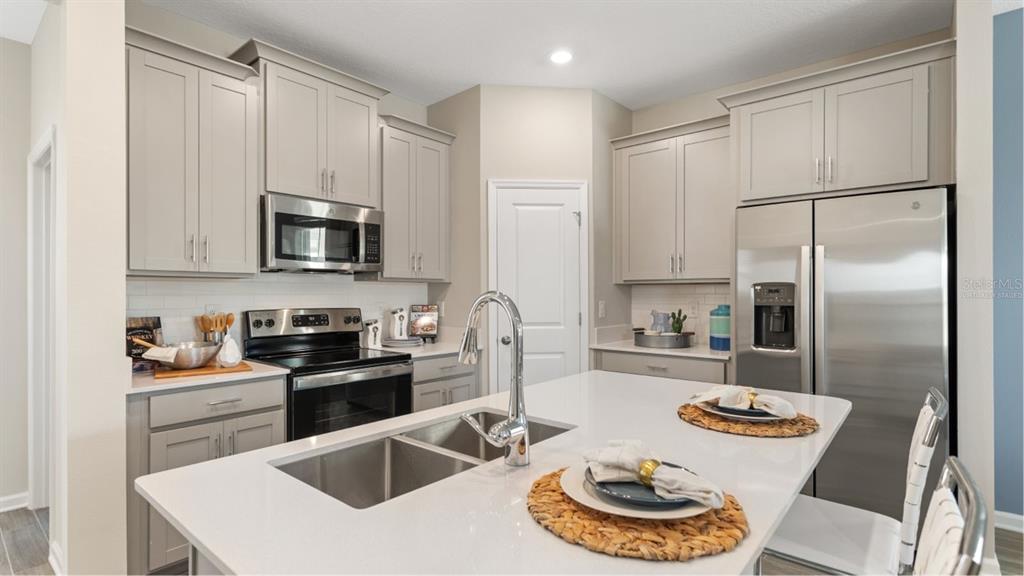 2491 Rider Rain Lane Apopka, FL 32703 - Photo 3 of 26