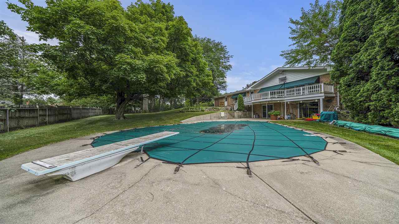 4114 Landstrom Road Rockford, IL 61114 - Photo 36 of 38 a house view with a garden space