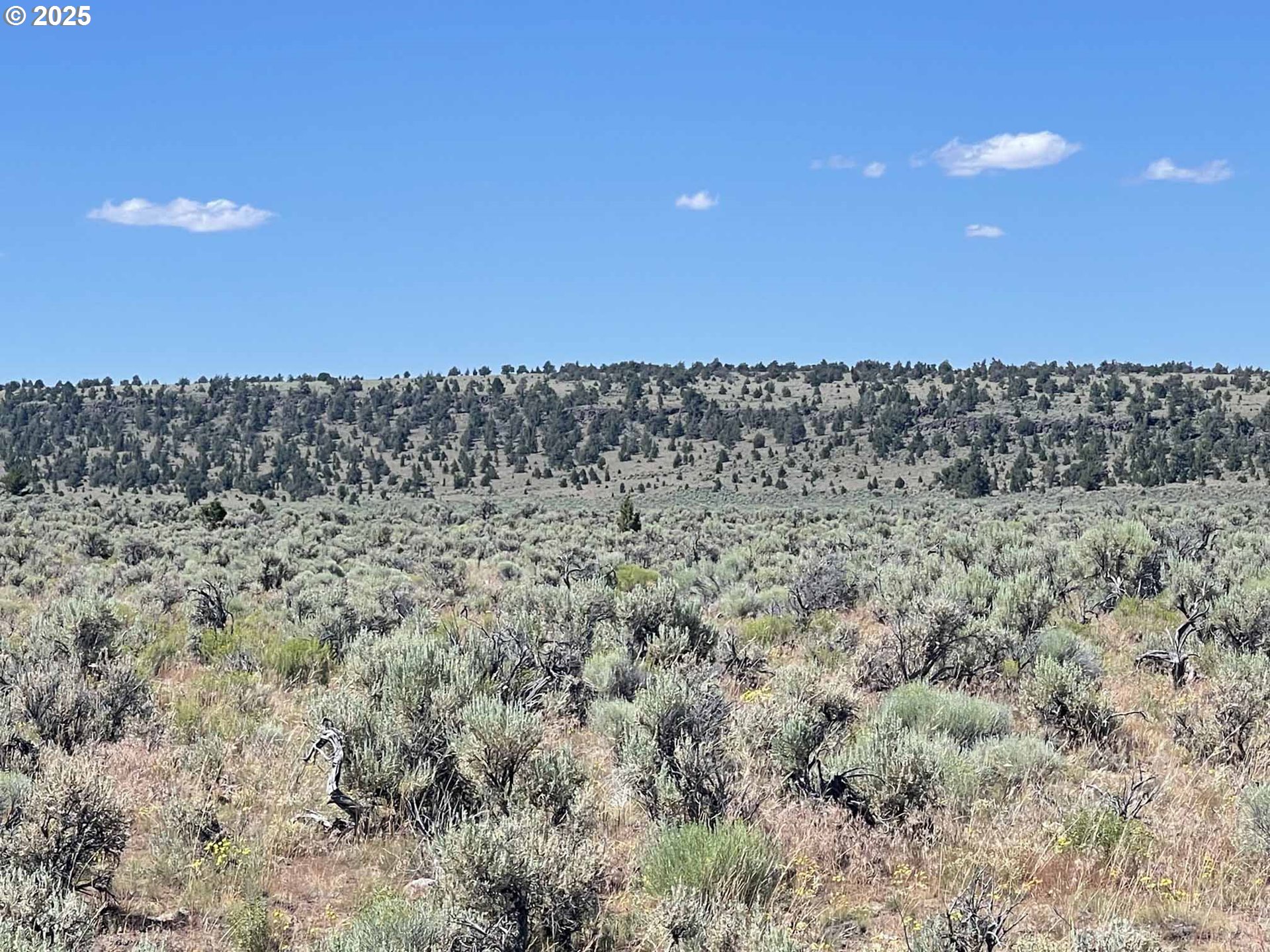 Benjamin Lake Road, Unit L 502 Christmas Valley, OR 97641 - Photo 22 of 31 a view of a large building