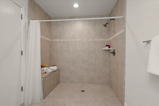 a view of a house with porch