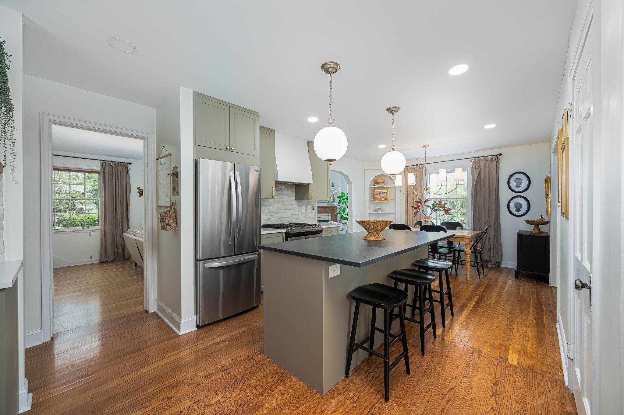 922 South Remington Road Columbus, OH 43209 - Photo 16 of 56 Kitchen