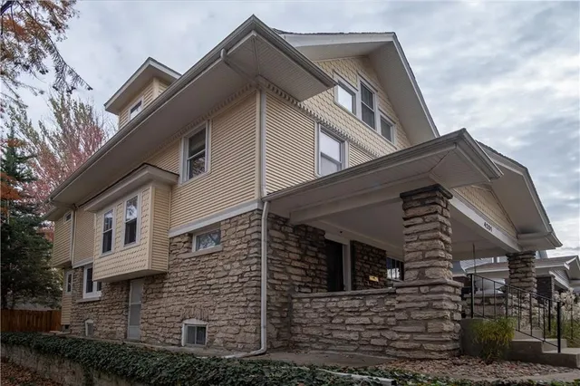 $399,900 | 4201 Holly Street, Kansas City, MO 64111