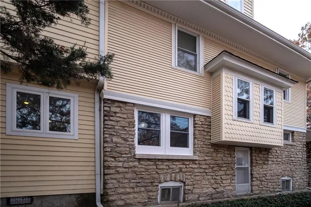 $399,900 | 4201 Holly Street, Kansas City, MO 64111