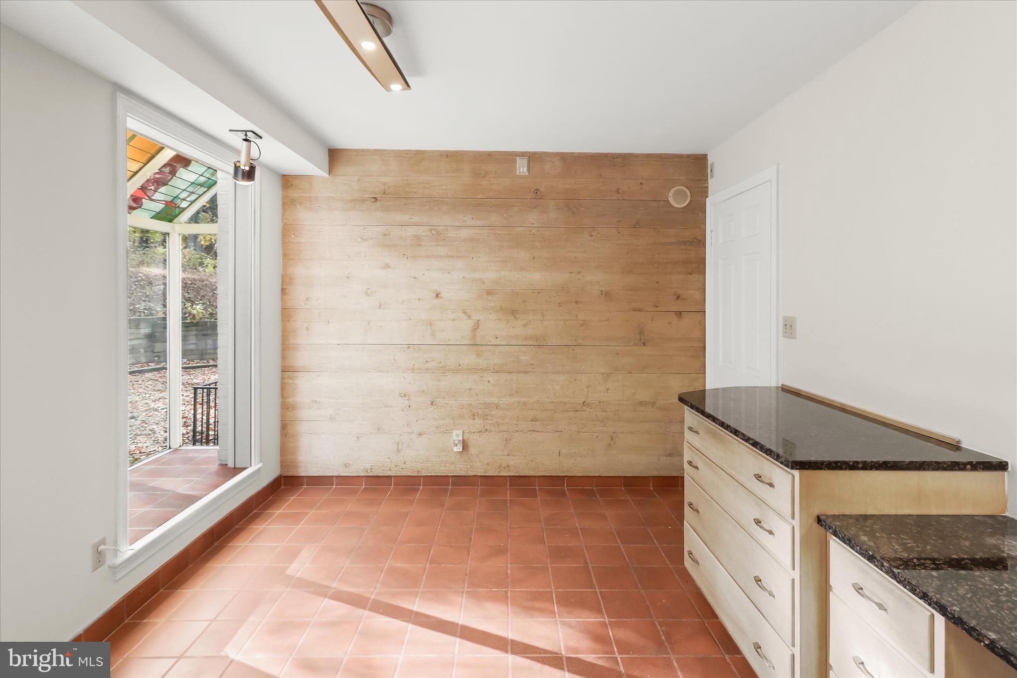 2550 Pickwick Road Baltimore, MD 21207 - Photo 26 of 65 Breakfast Nook